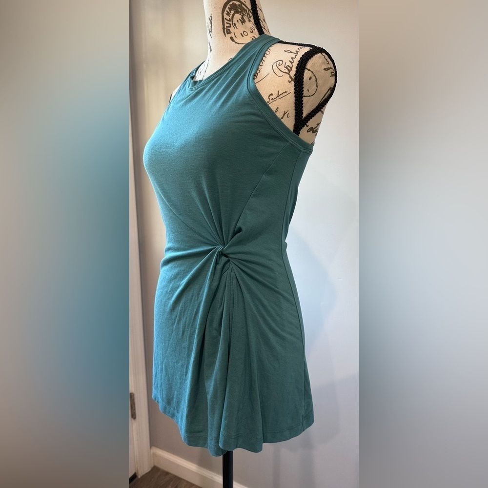 💪Athleta Radiate Twist Tank Top - Borealis Green - Size XS - Picture 4 of 10